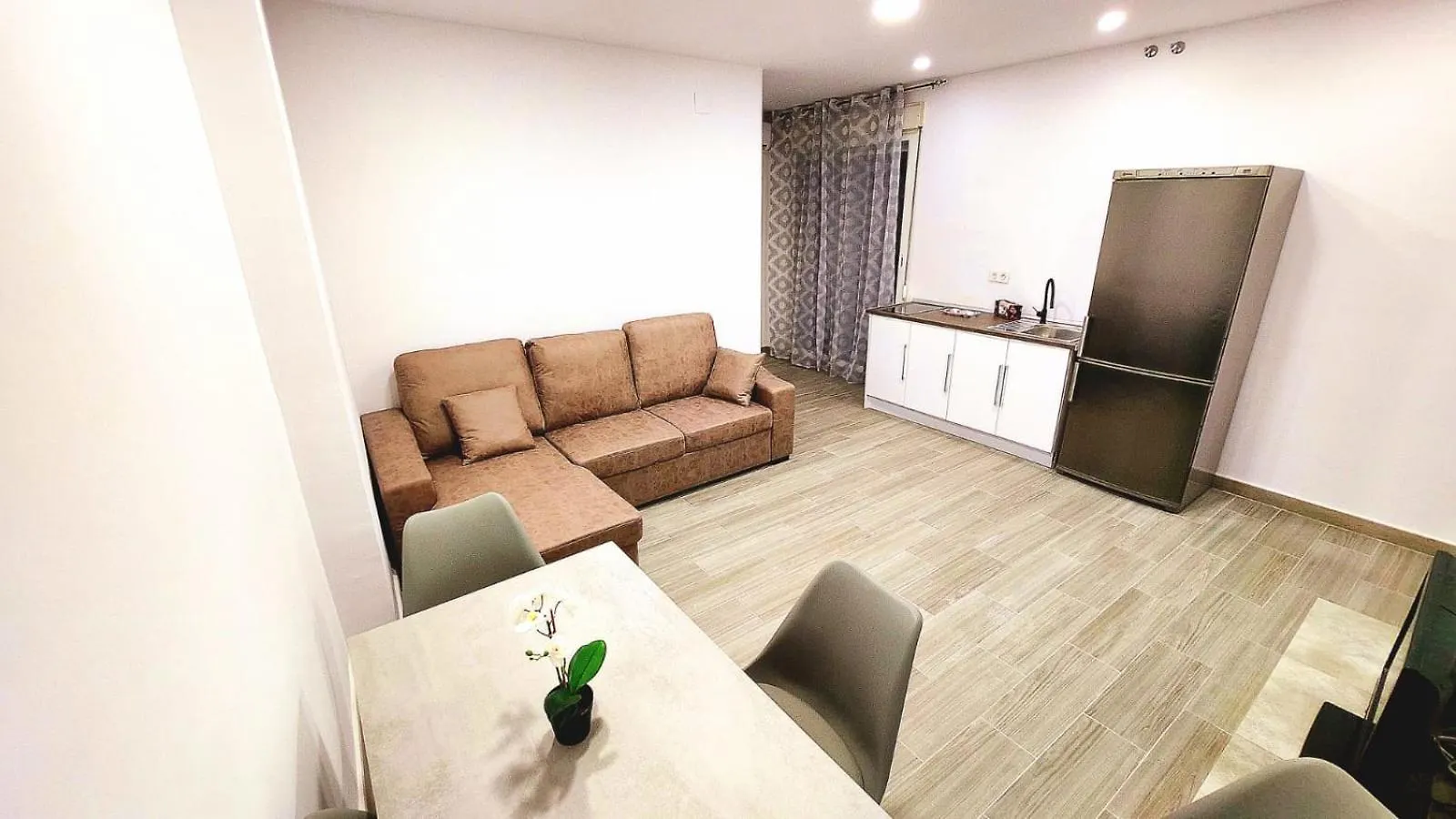 Apartamentos La Hormiguita Málaga Spagna